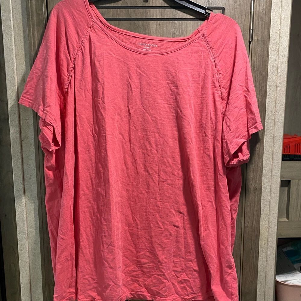 Laura Scott Women’s 2X Pink Shirt